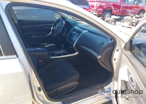 2015 Nissan Altima 2.5/2.5 S/2.5 Sl/2.5 Sv z USA, uszkodzony, nr VIN 1N4AL3AP0FC280489